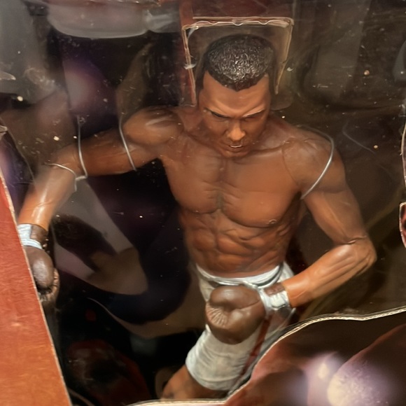 Ali VS Liston 1964 18” Motion Activated Sound NIB - Picture 10 of 11